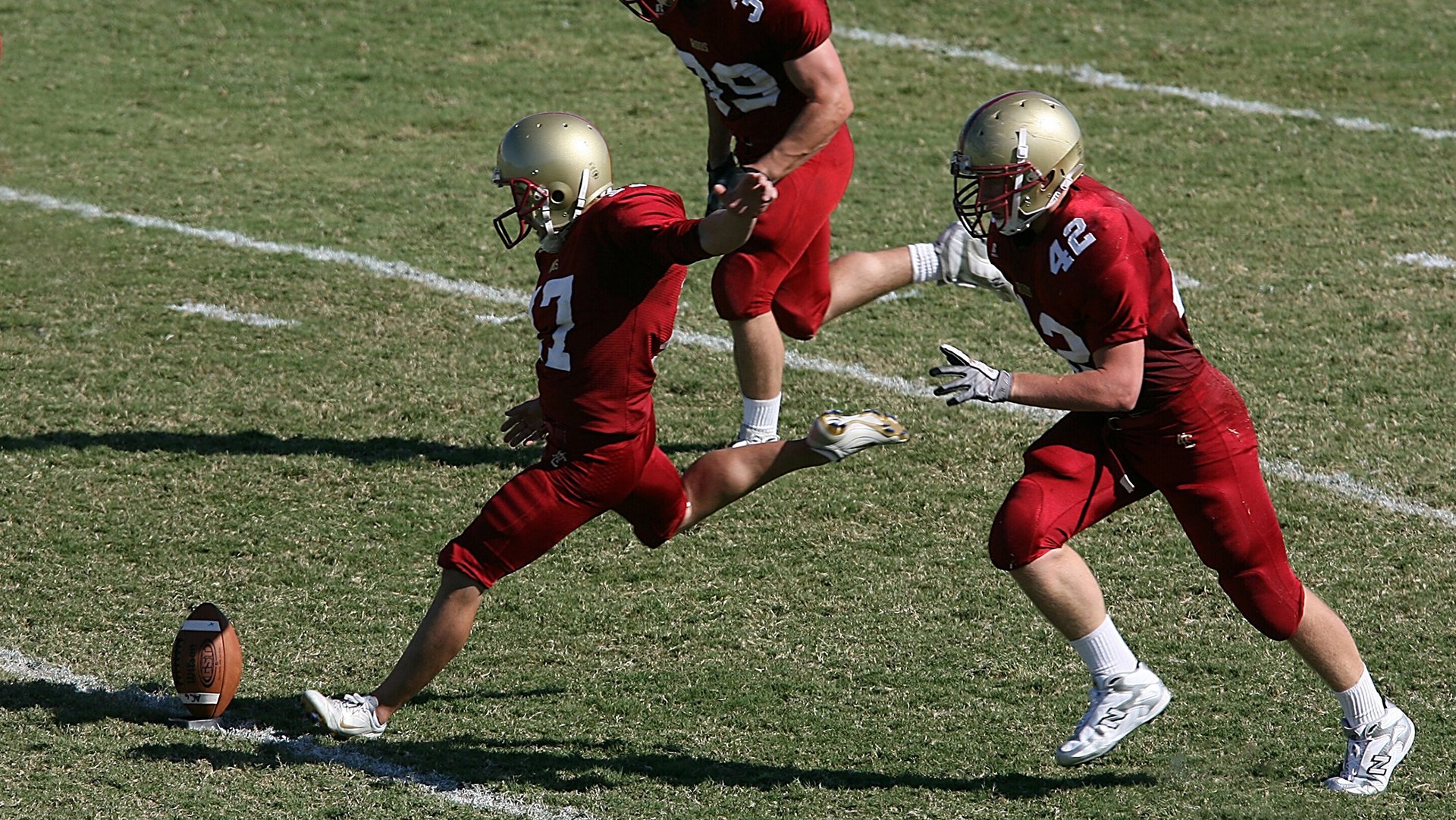 中国男足热身赛主场3比0完胜阿联酋，新星前锋闪耀赛场，中国男足热身赛直播cctv5